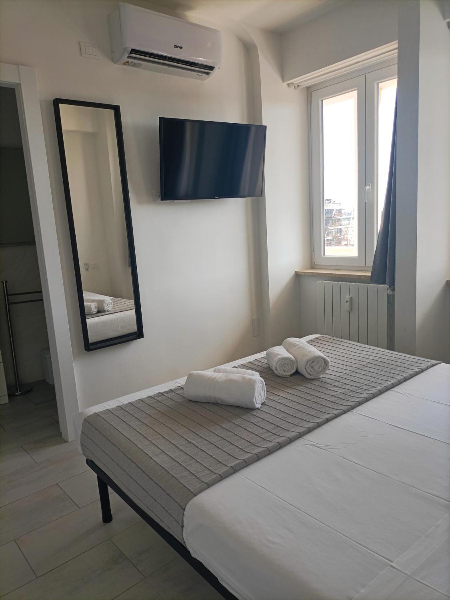 Ferienwohnung La Terrazza Sull'Appia By Hostand Rom Exterior foto